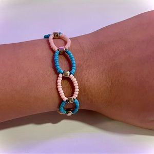 Multicolor adjustable bracelet